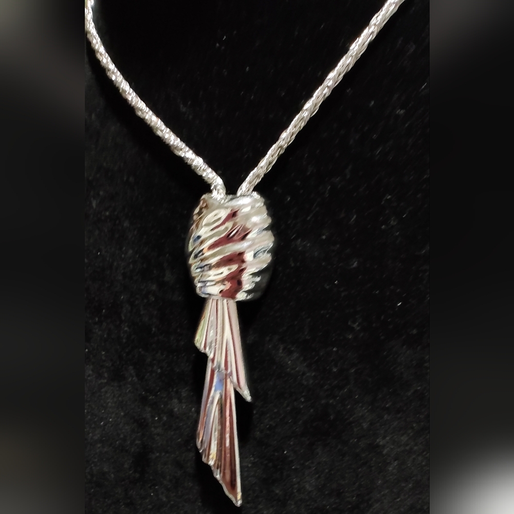 Vintage Monet signed Ribbon Bolero 18" Necklace